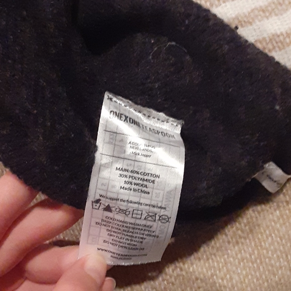 One Teaspoon Turtleneck Sweater - Picture 3 of 4